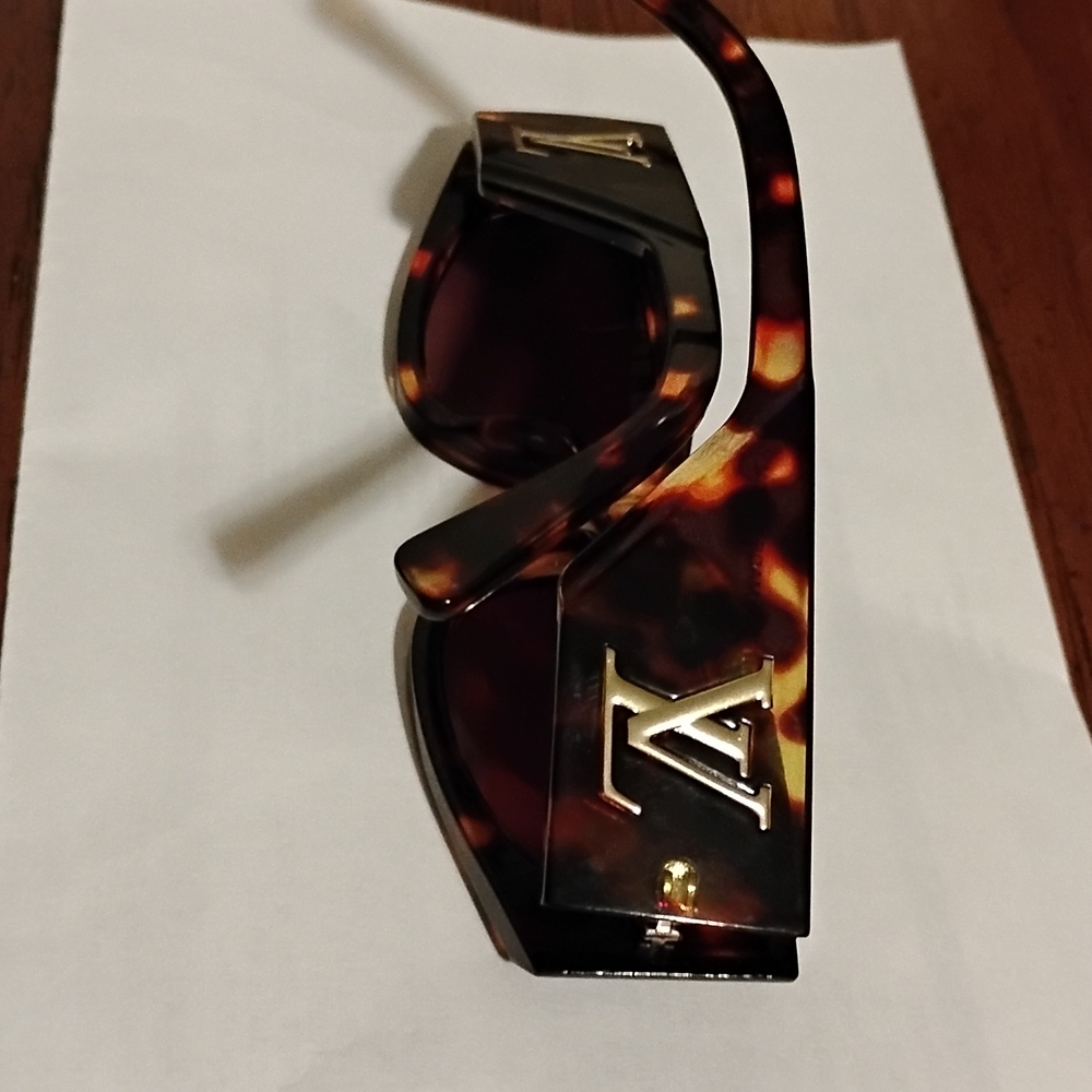 Louis Vuitton Burgundy Sunglasses